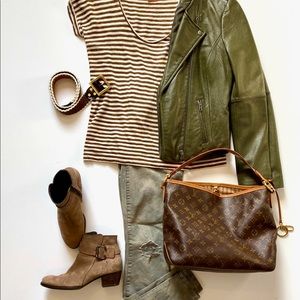 Trendy Casual Fall Look!